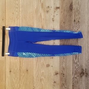 Athleta Sting Be Free Tight Yoga Tights, Admiral Blue Size Small